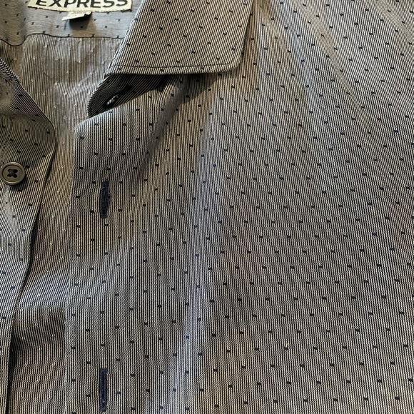 Express Button down - Picture 2 of 3